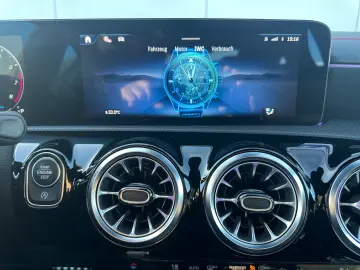 MERCEDES-BENZ CLA35 AMG 4MATIC DCT 48V KEYLESS KAm FACELIFT