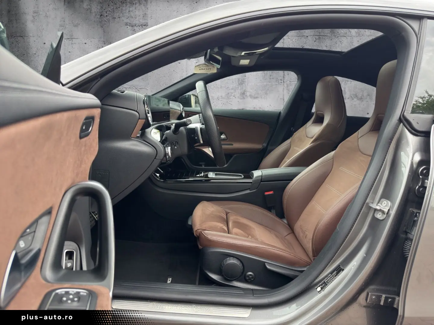 MERCEDES-BENZ CLA 200 AMG-Line  Pano  Ambiente  360