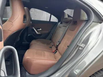 MERCEDES-BENZ CLA 200 AMG-Line  Pano  Ambiente  360