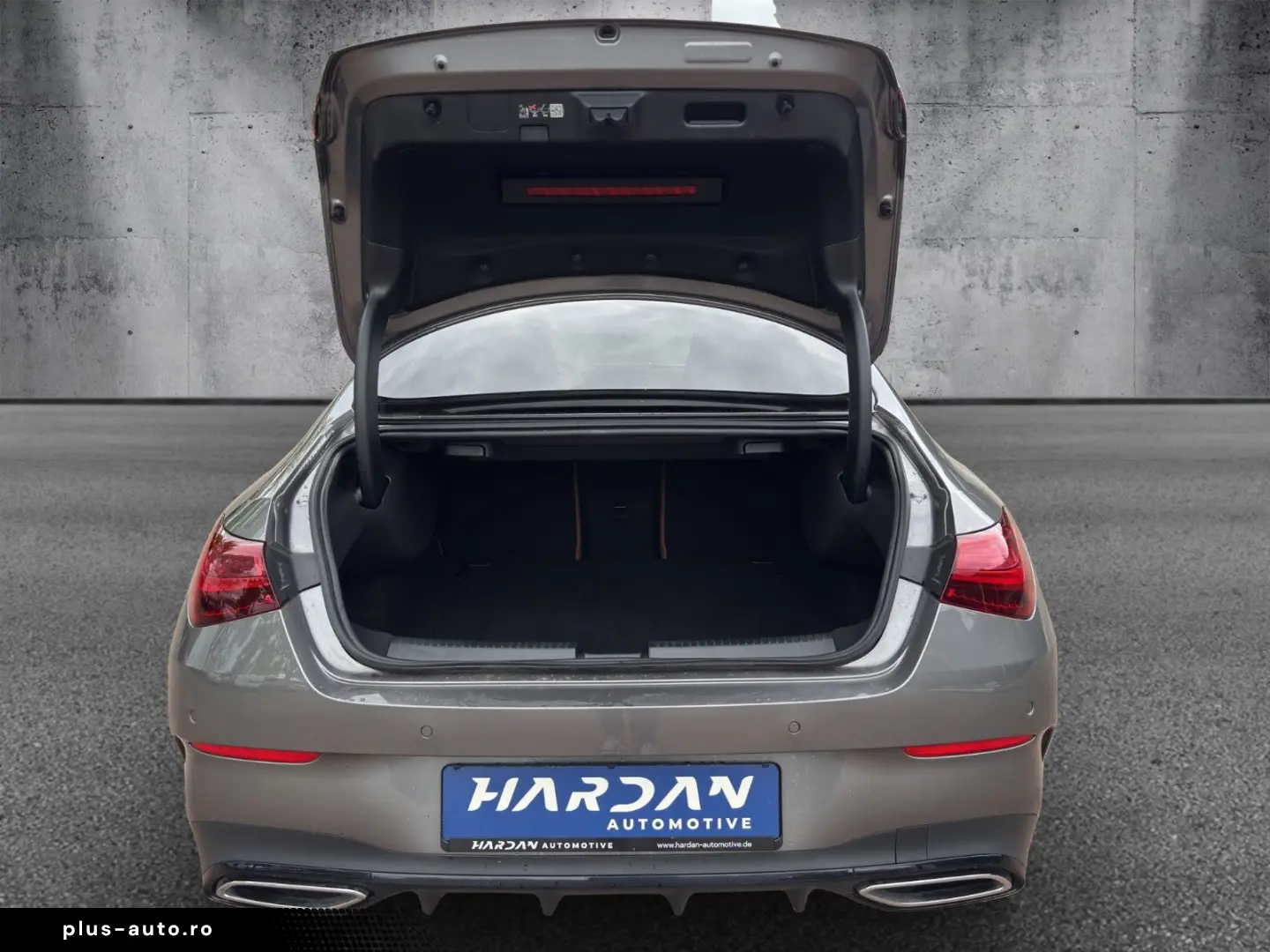 MERCEDES-BENZ CLA 200 AMG-Line  Pano  Ambiente  360