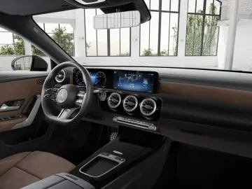 MERCEDES-BENZ CLA 200 Coupé AMG-Sport LED Cam Night Key