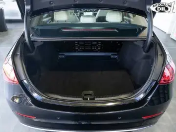 MERCEDES-BENZ C 200 4Matic  AMG-RÄDER DISTR