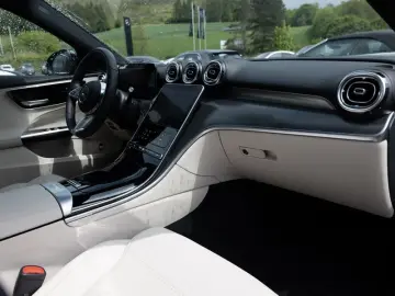 MERCEDES-BENZ C 220d 4M DIGITAL 360 Pano HUD Night