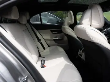 MERCEDES-BENZ C 220d 4M DIGITAL 360 Pano HUD Night