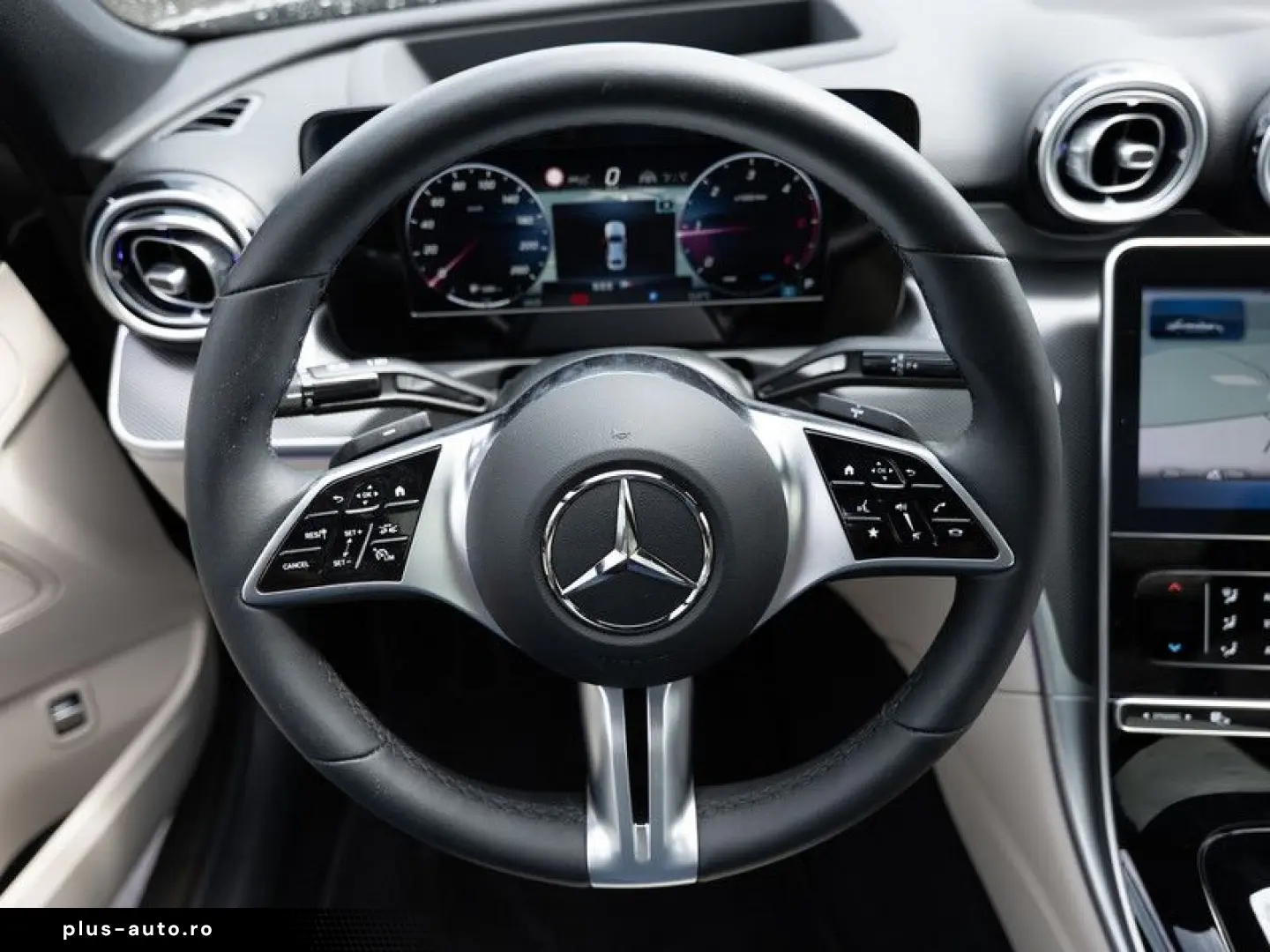 MERCEDES-BENZ C 220d 4M DIGITAL 360 Pano HUD Night