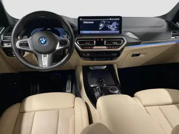 BMW X3 xDrive30e M Sport Head-Up