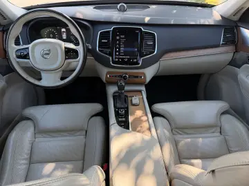 Volvo Xc-90