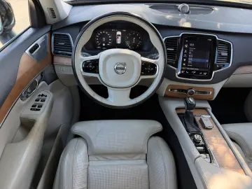 Volvo Xc-90