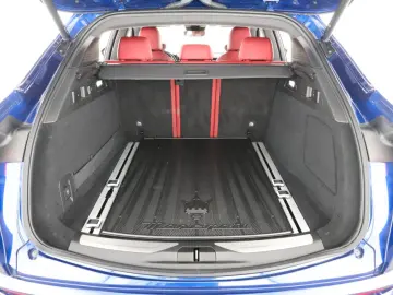 MASERATI Grecale