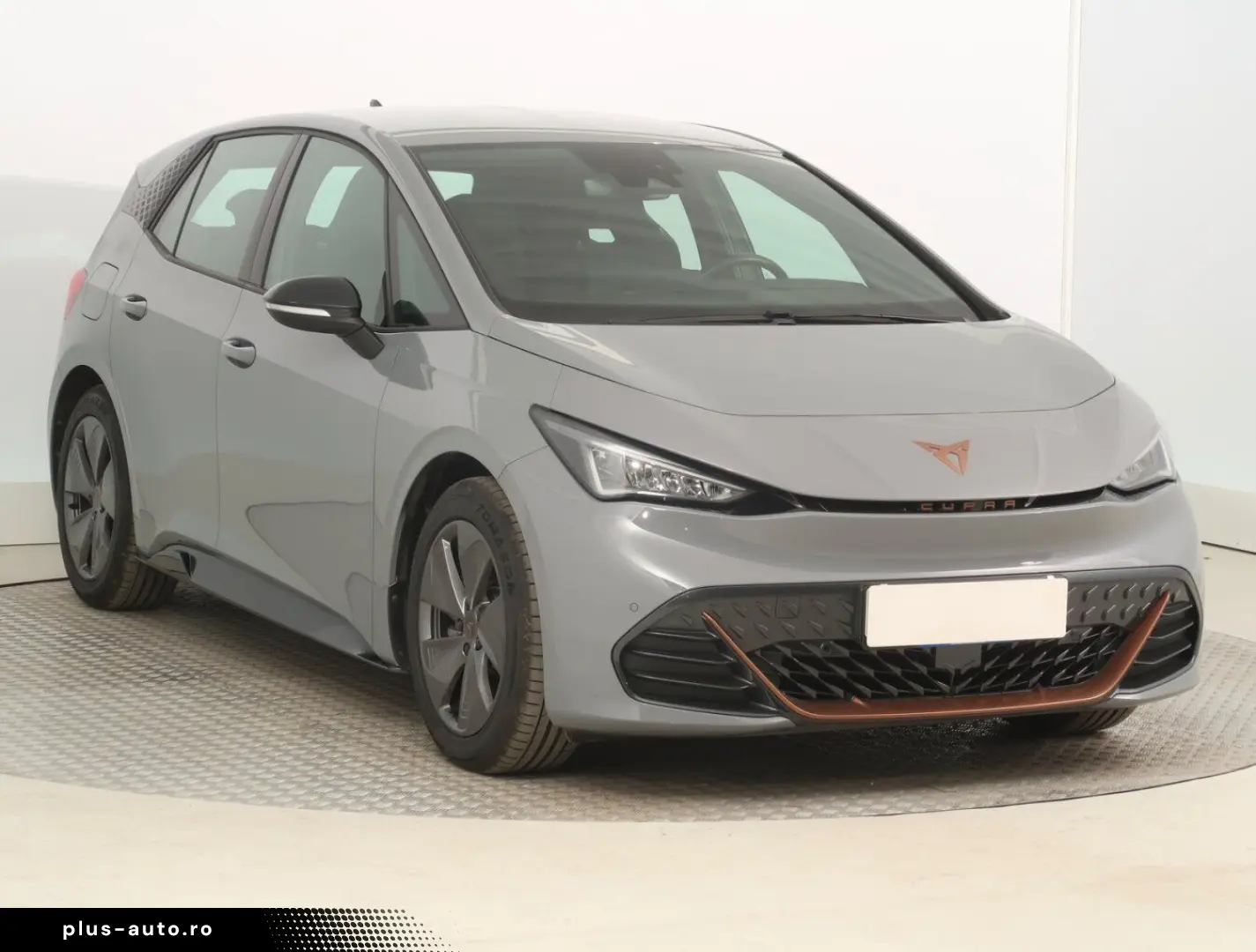 CUPRA Born 58 2024   Automatik  Scheckheft