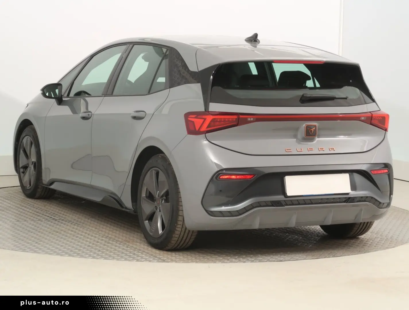CUPRA Born 58 2024   Automatik  Scheckheft