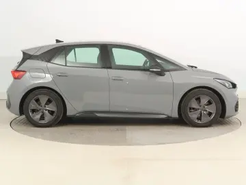CUPRA Born 58 2024   Automatik  Scheckheft