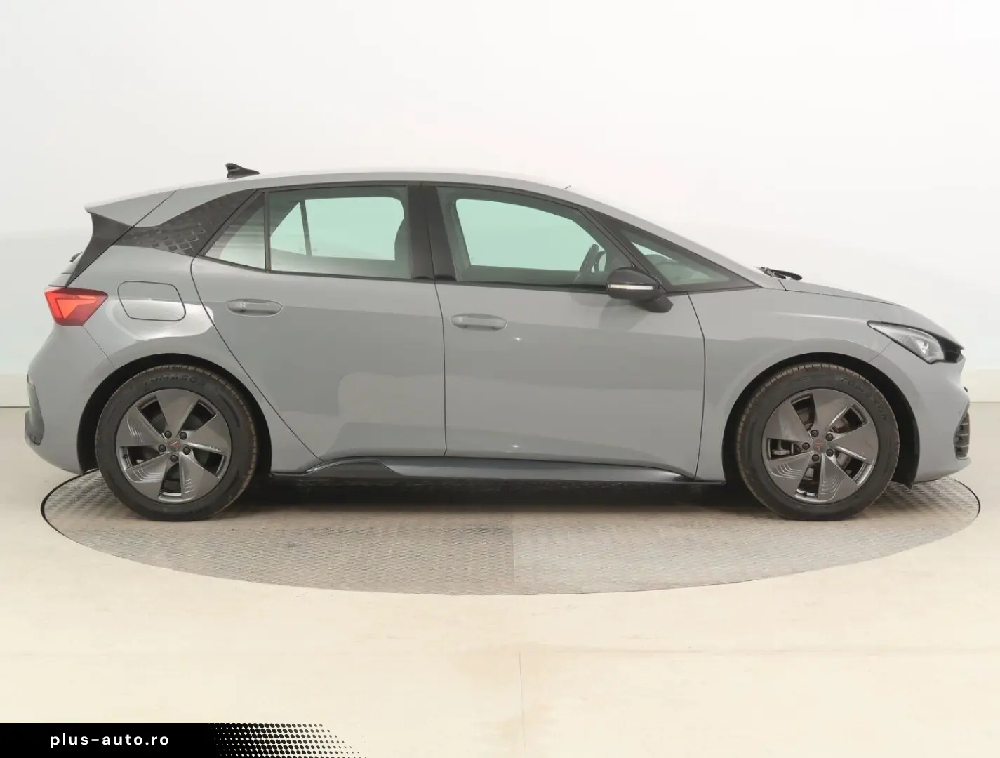 CUPRA Born 58 2024   Automatik  Scheckheft