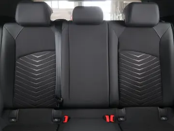 CUPRA Born 58 2024   Automatik  Scheckheft