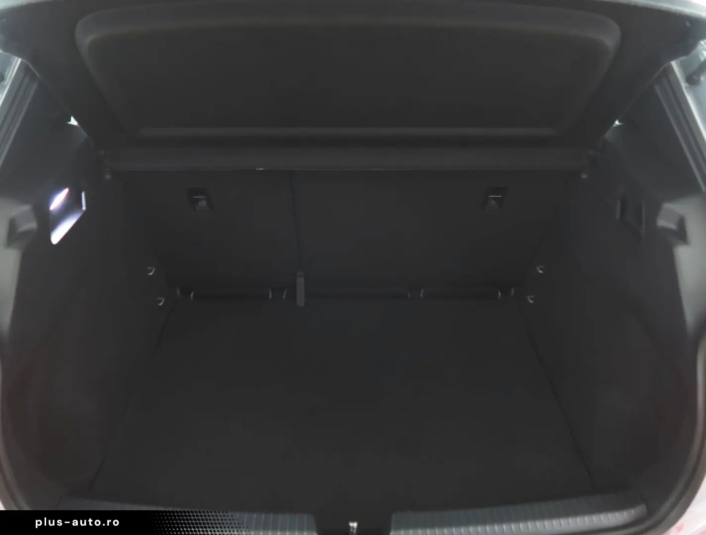 CUPRA Born 58 2024   Automatik  Scheckheft