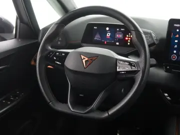 CUPRA Born 58 2024   Automatik  Scheckheft