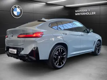 BMW X4 M40i Pano LC Prof. DA Prof PA 21´´ H K LRH DA