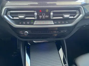 BMW X4 M40i Pano LC Prof. DA Prof PA 21´´ H K LRH DA