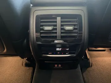 BMW X4 M40i Pano LC Prof. DA Prof PA 21´´ H K LRH DA