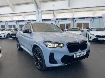 BMW X4 M40i Pano LC Prof. DA Prof PA 21´´ H K LRH DA