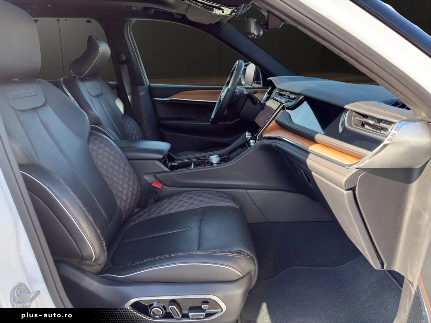 JEEP Grand Cherokee Summit Reserve Plug-In-Hybrid 4xe