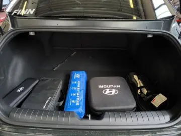HYUNDAI IONIQ 6 77 4kWh 4WD UNIQ Digi-Spiegel Schiebedac
