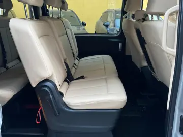 Hyundai Staria 2.2 CRDi Allrad Trend