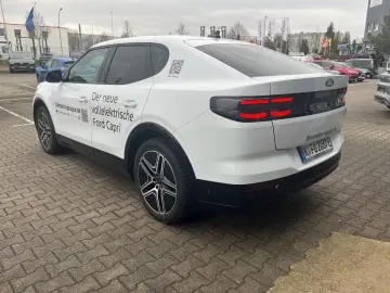 FORD CAPRI Premium Ext.Range 79kWh AWD 360 Kamera