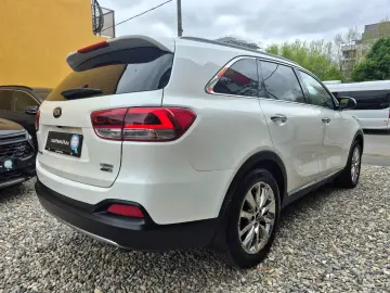 Kia Sorento 2.0 DSL 6AT 4x4 Cosmo