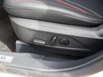 FORD Mustang Mach-E Premium AWD   PANO   360Grad   AC