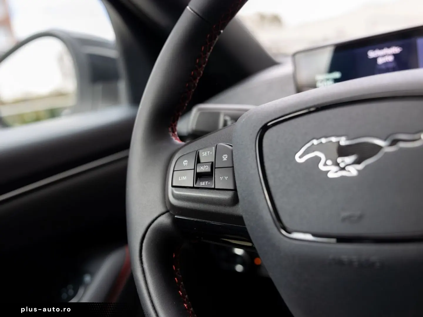 FORD Mustang Mach-E Premium AWD   PANO   360Grad   AC