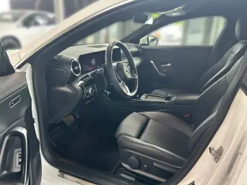 MERCEDES-BENZ CLA 180 d Coupe