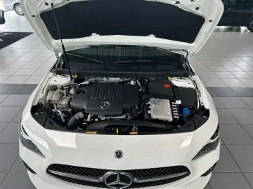 MERCEDES-BENZ CLA 180 d Coupe