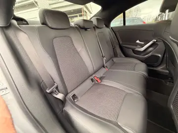 MERCEDES-BENZ CLA 200 d