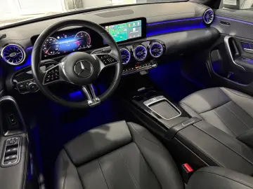 MERCEDES-BENZ CLA 180d Coupe Keyless AmbientL