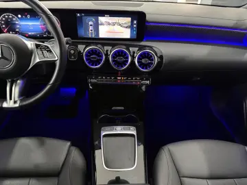MERCEDES-BENZ CLA 180d Coupe Keyless AmbientL