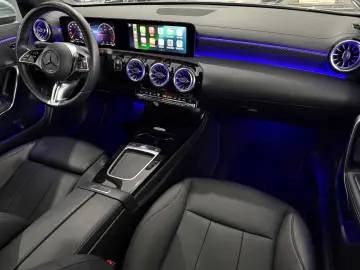 MERCEDES-BENZ CLA 180d Coupe Keyless AmbientL