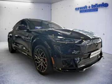 FORD Mustang Mach-E AWD GT