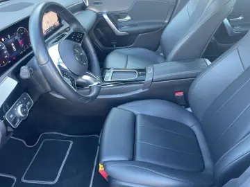 MERCEDES-BENZ CLA 180 d PROGRESSIVE ADV KEYLESS LED AMBIENTE