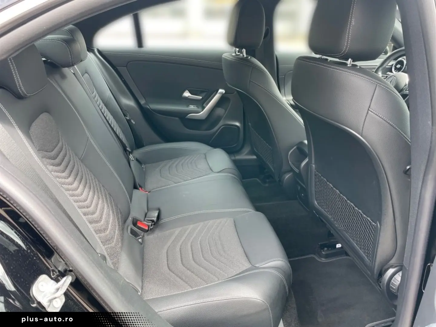 MERCEDES-BENZ CLA 200 d Coupe Mbeam 360