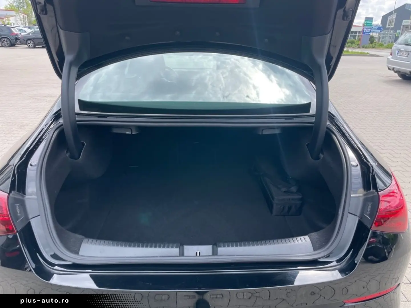 MERCEDES-BENZ CLA 200 d Coupe Mbeam 360