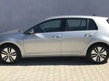 Volkswagen GOLF e-Golf - Unic proprietar