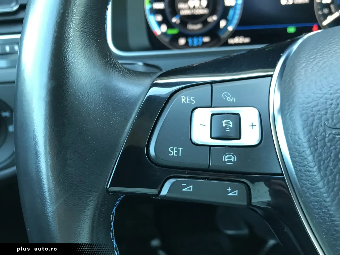 Volkswagen GOLF e-Golf - Unic proprietar