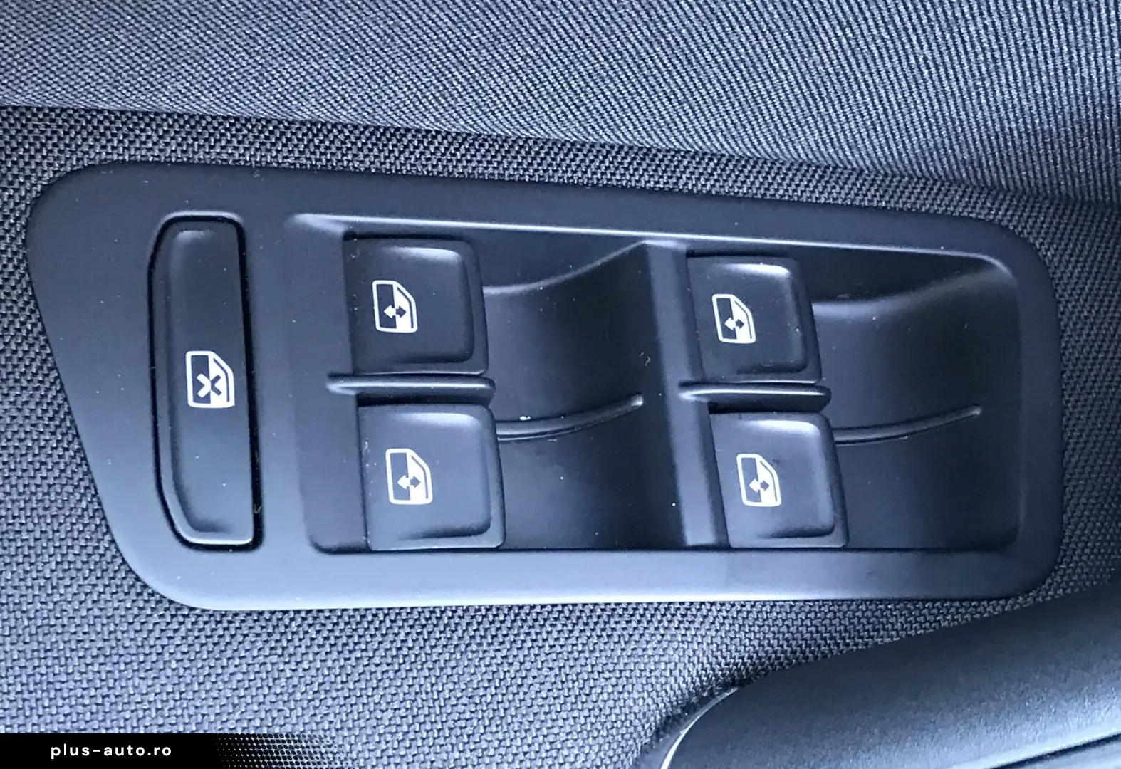 Volkswagen GOLF e-Golf - Unic proprietar
