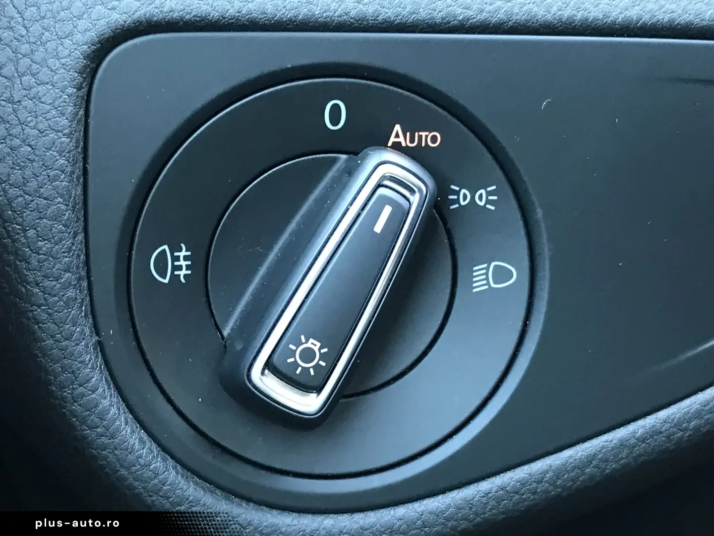 Volkswagen GOLF e-Golf - Unic proprietar