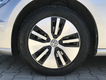 Volkswagen GOLF e-Golf - Unic proprietar