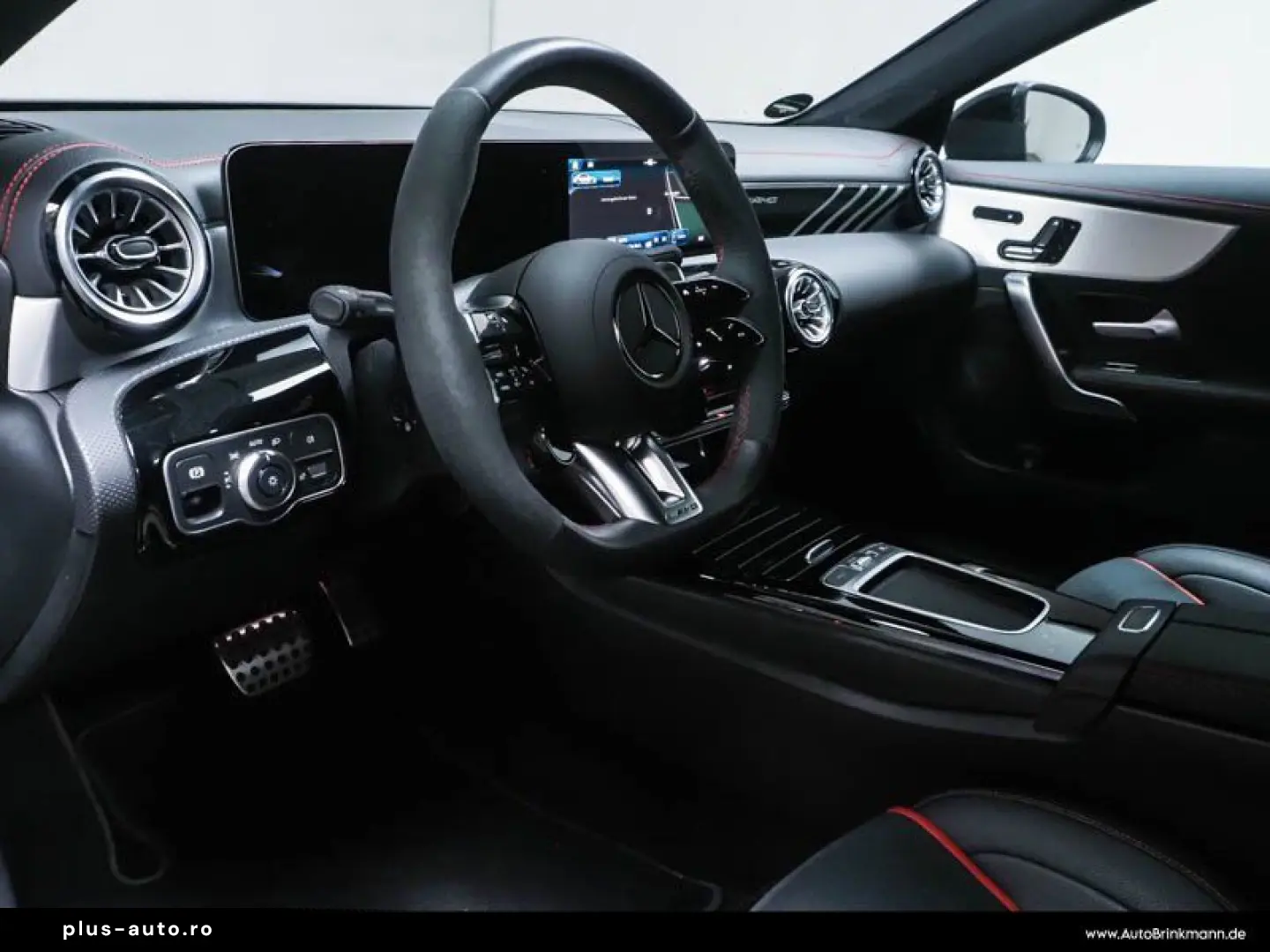 MERCEDES-BENZ CLA 35 AMG 4M Coupé Night PerfSitz Pano AHKSHZ