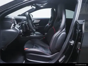 MERCEDES-BENZ CLA 35 AMG 4M Coupé Night PerfSitz Pano AHKSHZ