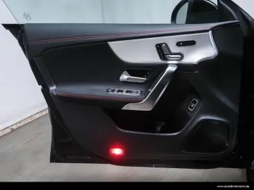 MERCEDES-BENZ CLA 35 AMG 4M Coupé Night PerfSitz Pano AHKSHZ