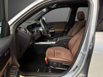 MERCEDES-BENZ GLB 200 d 4M AMG 7Seats AuxHeat Panoramic
